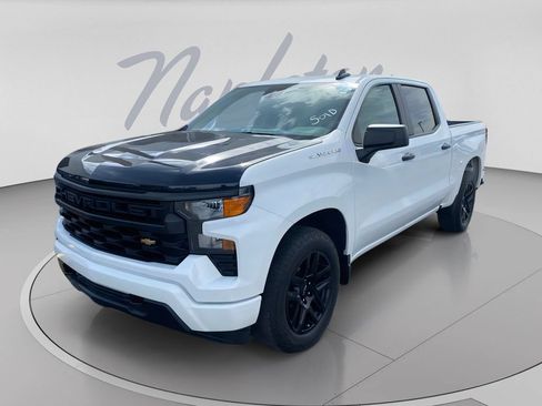 Used 2023 Chevrolet Silverado 1500 Custom RWD image 4