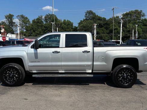 Used 2015 Chevrolet Silverado 3500 LTZ w/ Duramax Plus Package AWD/4WD image 5