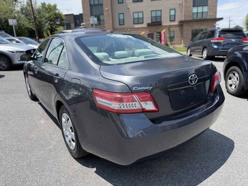 Used 2011 Toyota Camry LE FWD image 5