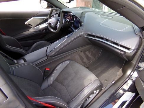 Used 2024 Chevrolet Corvette Z06 image 25