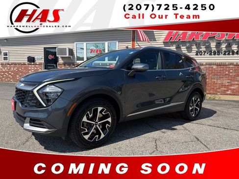 Used 2023 Kia Sportage EX AWD/4WD image 2