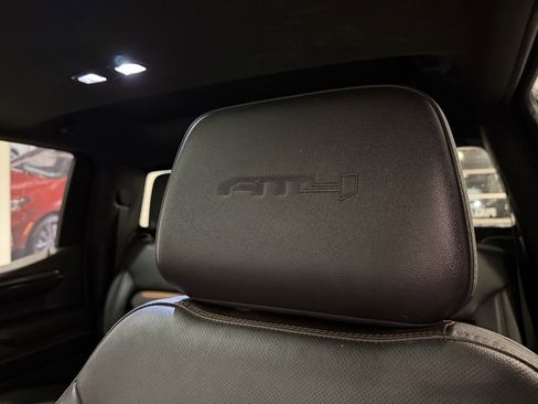 Used 2024 GMC Sierra 1500 AT4 w/ Technology Package image 17