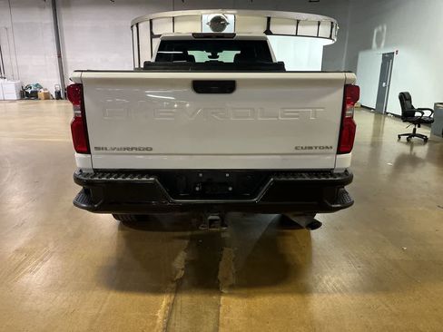 Used 2021 Chevrolet Silverado 2500 Custom w/ Custom Value Package AWD/4WD image 7