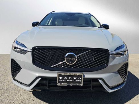 New 2026 Volvo XC60 T8 Ultra w/ Protection Package Premier AWD/4WD image 8
