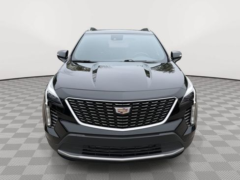 Used 2021 Cadillac XT4 Premium Luxury w/ Cold Weather Package AWD/4WD image 2