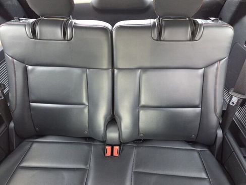 Used 2025 Ford Explorer ST-Line w/ Premium Package RWD image 10