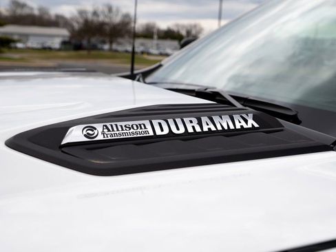 New 2025 Chevrolet Silverado 2500 W/T image 32