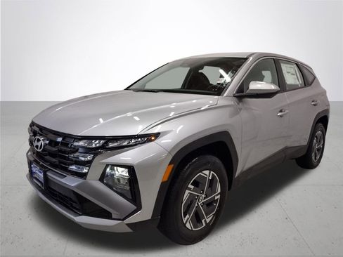 New 2026 Hyundai Tucson Blue SE image 2