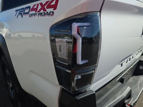 Used 2023 Toyota Tacoma TRD Off-Road image 19