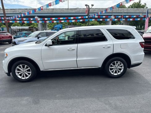 Used 2019 Dodge Durango SXT w/ 3rd Row Seating Group AWD/4WD image 8