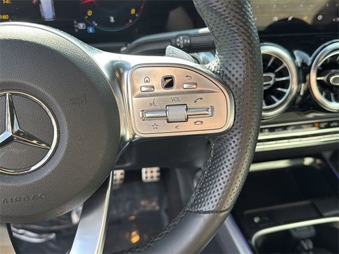 Certified 2023 Mercedes-Benz GLB 250 image 16