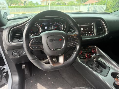 Used 2021 Dodge Challenger R/T Scat Pack RWD image 9