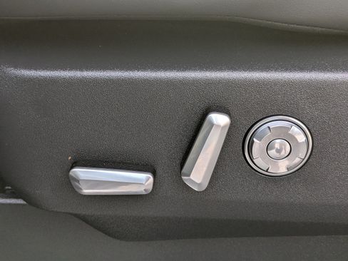 Used 2025 Lincoln Navigator Reserve AWD/4WD image 25