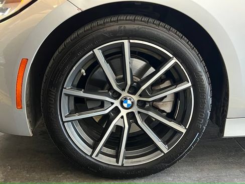 Used 2019 BMW 330i Sedan RWD image 9
