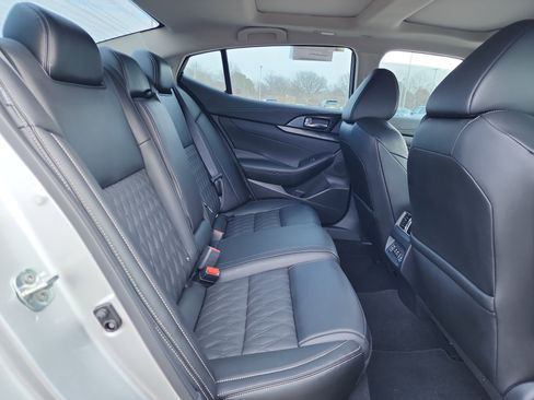 Used 2023 Nissan Maxima Platinum w/ Sport Mat Group image 15
