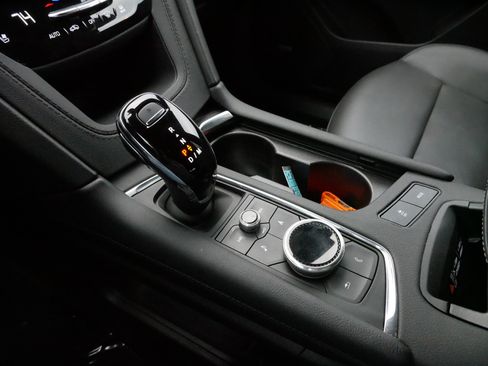 Certified 2024 Cadillac XT6 Premium Luxury w/ LPO, Floor Liner Package image 19