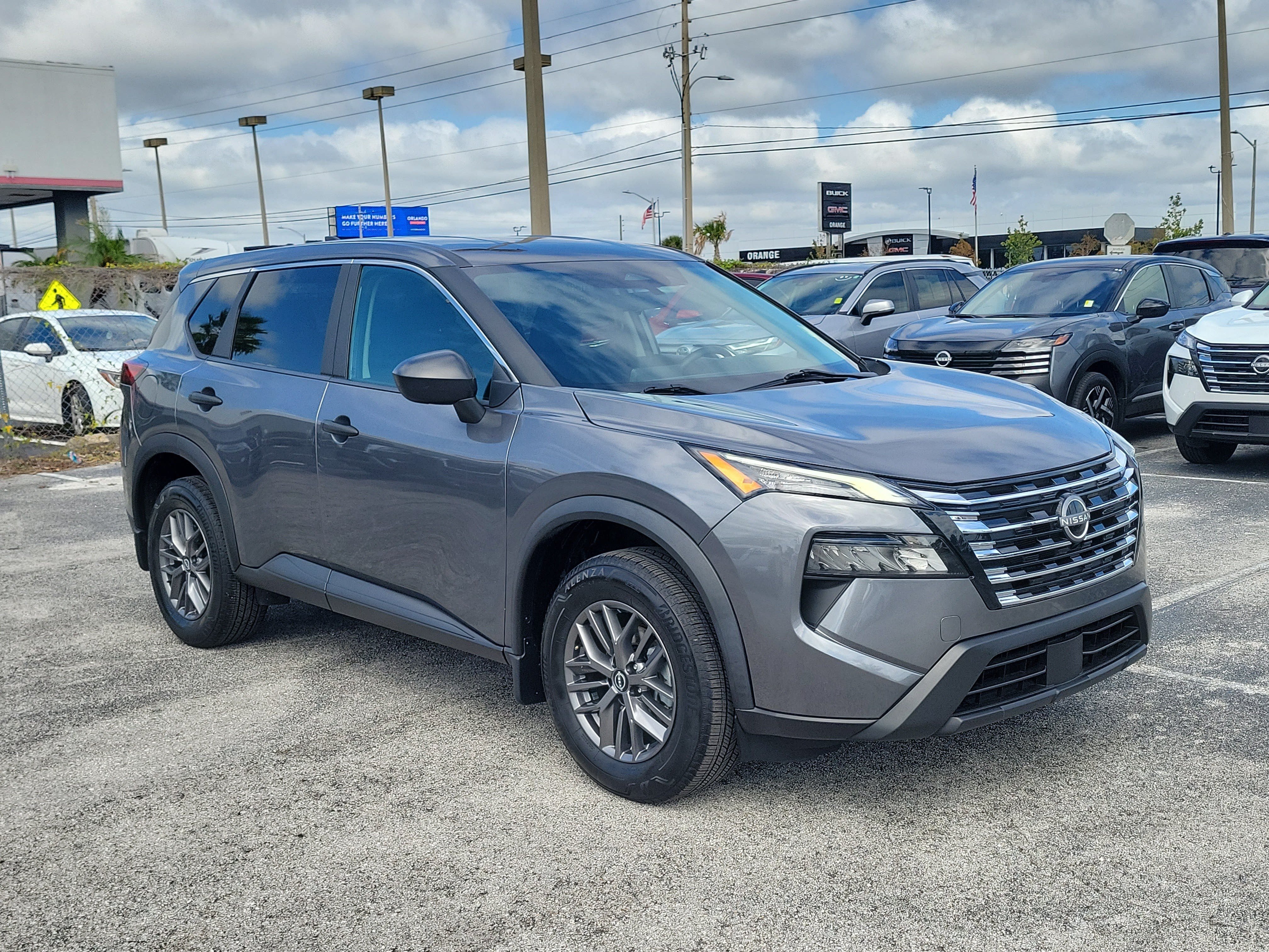 Certified 2024 Nissan Rogue S FWD image 3