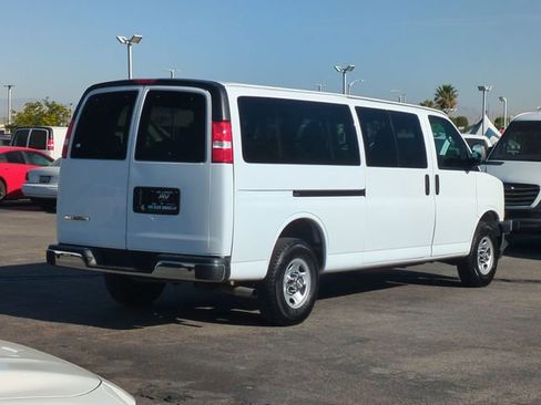 Used 2024 Chevrolet Express 3500 LT w/ LT Preferred Equipment Group RWD image 8