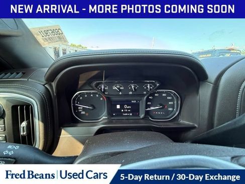 Used 2019 GMC Sierra 1500 SLT w/ SLT Premium Plus Package AWD/4WD image 17