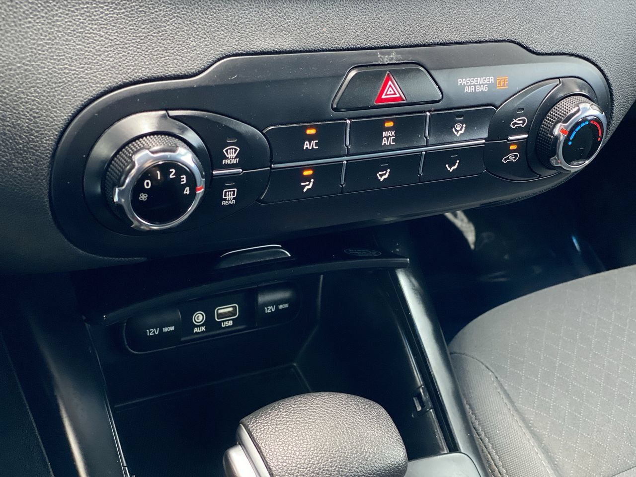 Used 2019 Kia Sorento FWD image 23