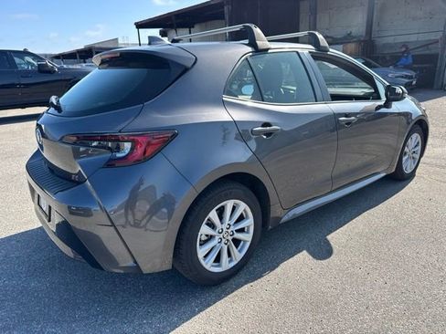 Used 2023 Toyota Corolla SE w/ SE Premium Package FWD image 5