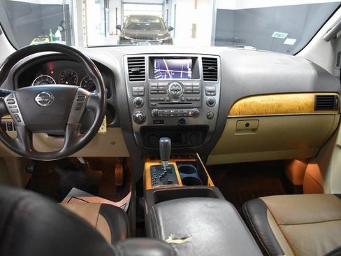 Used 2014 Nissan Armada Platinum w/ Platinum Reserve Package image 13