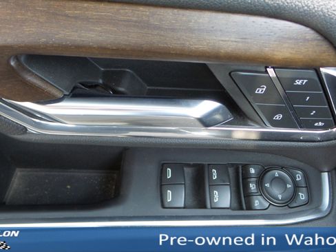 Used 2024 Chevrolet Silverado 2500 High Country image 14