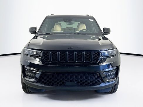 Used 2023 Jeep Grand Cherokee Limited w/ Black Appearance Package image 2