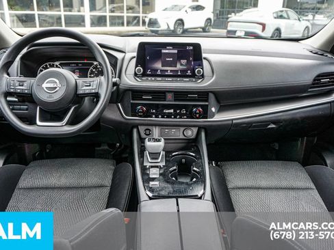 Used 2024 Nissan Rogue SV FWD image 25