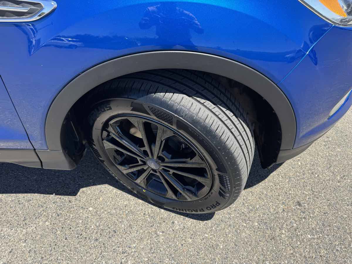Used 2018 Ford Escape SE w/ SE Sync 3 Package AWD/4WD image 39