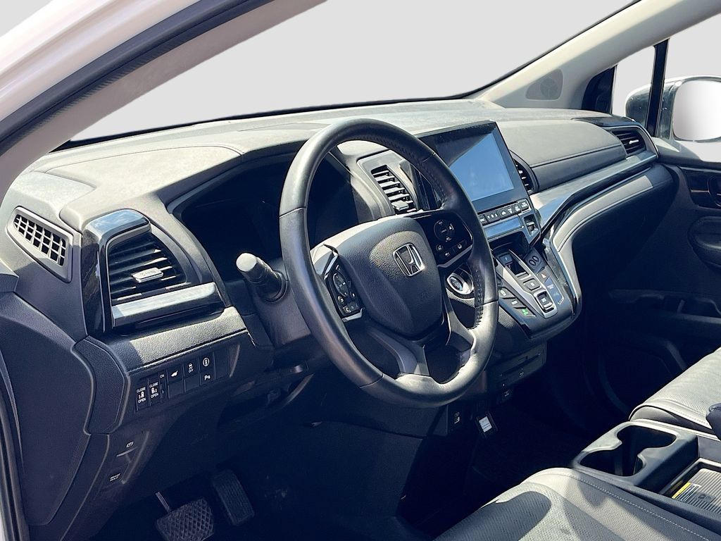 Used 2023 Honda Odyssey Elite image 9