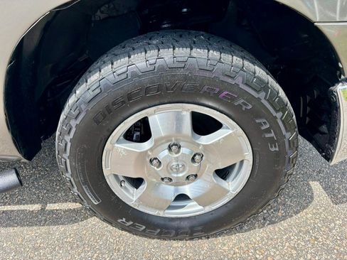 Used 2012 Toyota Tundra 4x4 Double Cab w/ TRD Off-Road Pkg image 33