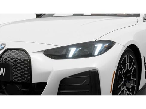 New 2026 BMW i4 xDrive40i image 6