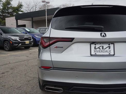 Used 2023 Acura MDX A-Spec image 17