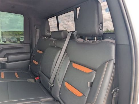 Used 2022 GMC Sierra 2500 AT4 w/ AT4 Preferred Package AWD/4WD image 28