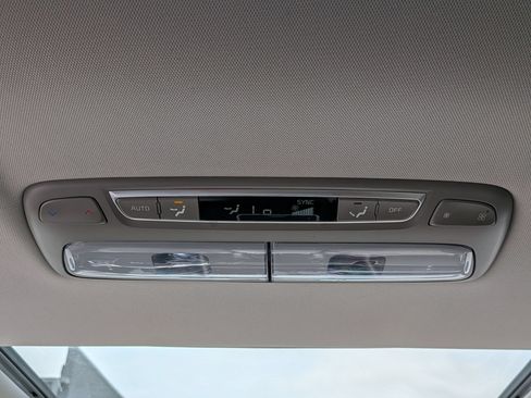 Used 2023 Kia Telluride SX FWD image 32