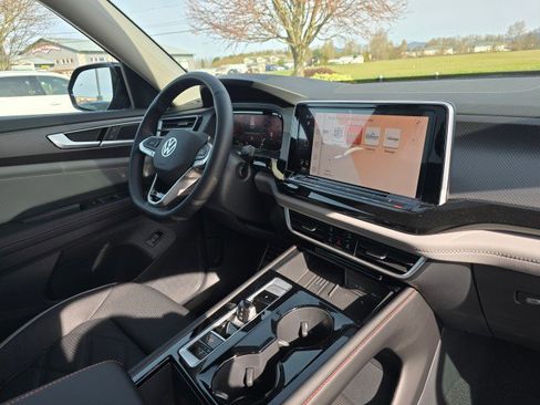 New 2026 Volkswagen Atlas Peak Edition AWD/4WD image 10