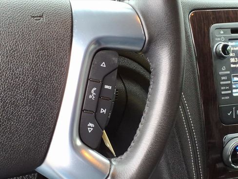 Certified 2017 Chevrolet Traverse Premier image 21