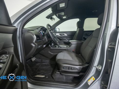 Used 2023 Chevrolet Traverse LT w/ LPO, Floor Liner Package AWD/4WD image 11