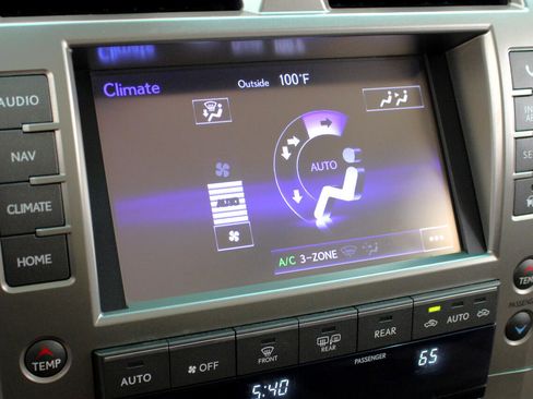 Used 2017 Lexus GX 460 Premium image 64