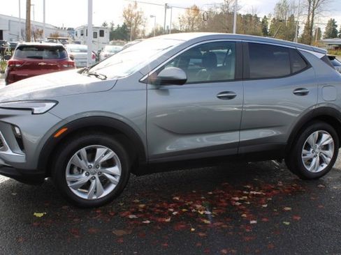 Used 2024 Buick Encore GX Preferred image 3