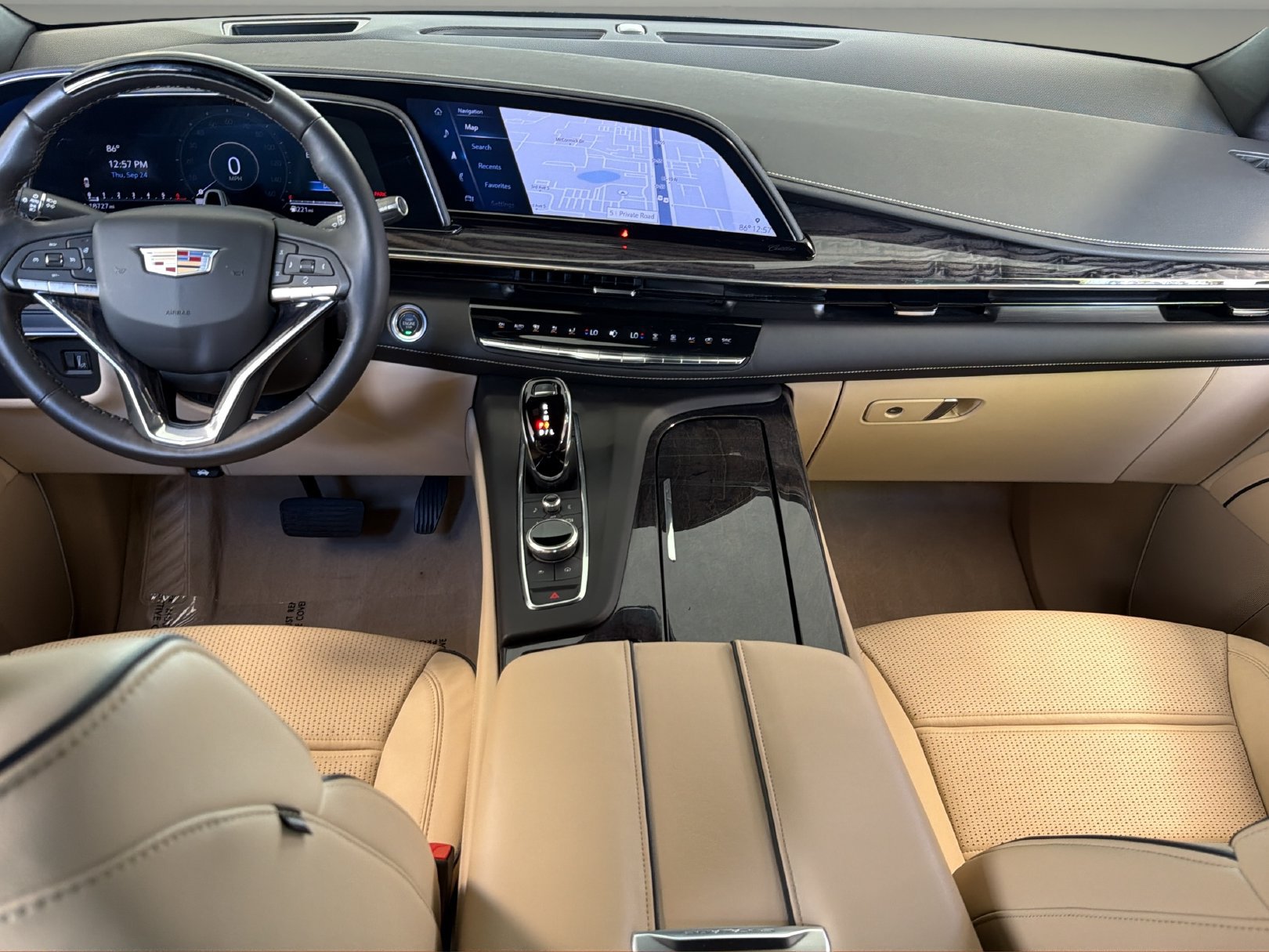 Certified 2022 Cadillac Escalade Premium Luxury RWD image 16