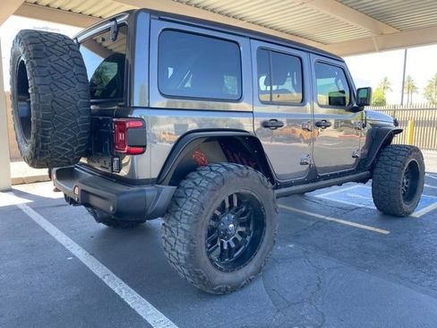 Used 2019 Jeep Wrangler Unlimited Rubicon AWD/4WD image 3