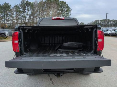 Used 2020 Chevrolet Colorado W/T w/ WT Convenience Package image 14