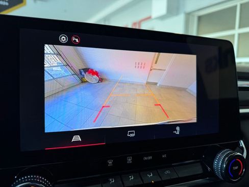 Certified 2025 GMC Canyon Elevation image 19