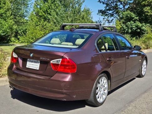 Used 2006 BMW 330xi Sedan image 2