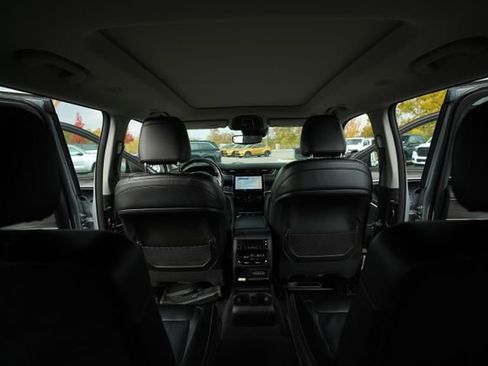 Used 2021 Jeep Grand Cherokee L Limited image 25