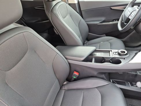 New 2025 Kia EV6 Light w/ Light LR Technology Package image 15