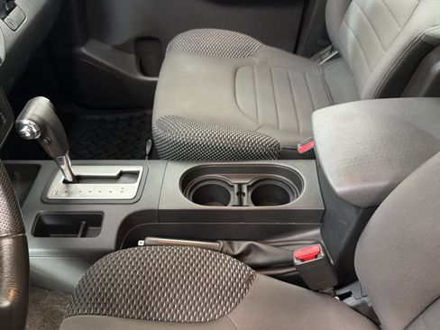 Used 2011 Nissan Xterra PRO-4X AWD/4WD image 25