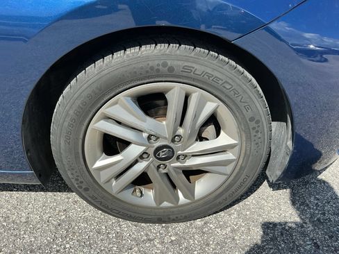 Used 2020 Hyundai Elantra SEL FWD image 10